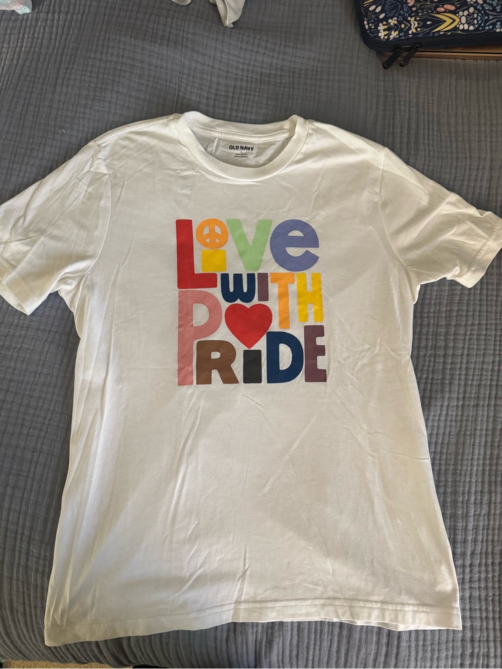 Old Navy White Graphic Tee - "Love With Pride" Adult Small